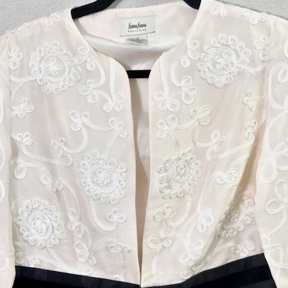 Neiman Marcus Women’s Jacket Romantic Parisian Evening Embroidered Silk Frog S - Picture 4 of 14